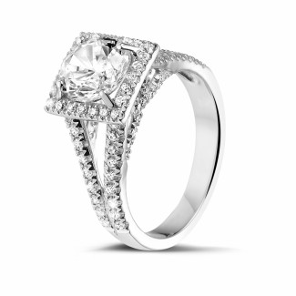 1.50 carat solitaire diamond ring in patinum with side diamonds