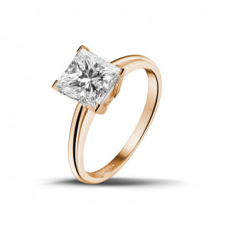 1.50 carat solitaire ring in red gold with princess diamond