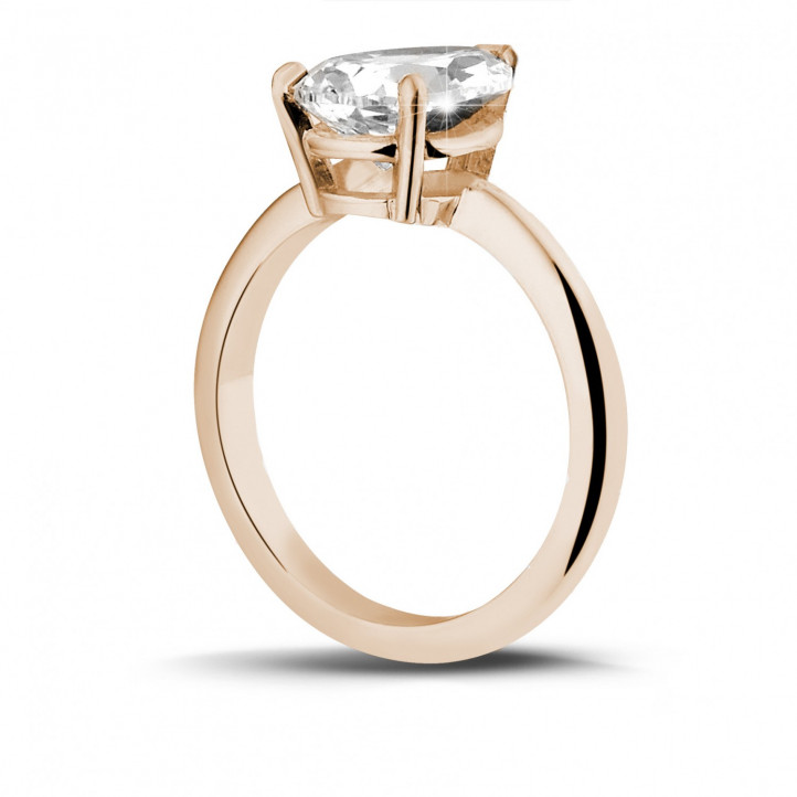 2.00 carat solitaire ring in red gold with pear shaped diamond
