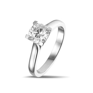 Engagement - 1.00 carat solitaire diamond ring in white gold