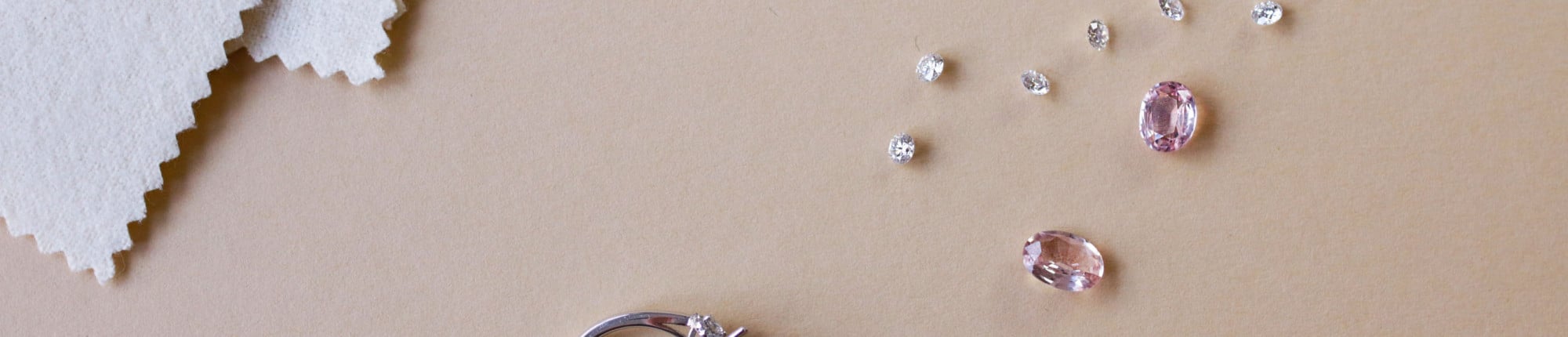 Custom diamond jewelery Find your customised diamond jewellery at BAUNAT.