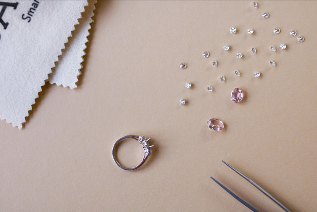 Custom diamond jewelery Find your customised diamond jewellery at BAUNAT.