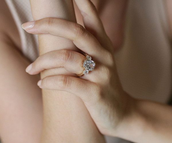 Cushion cut diamond cocktailring 