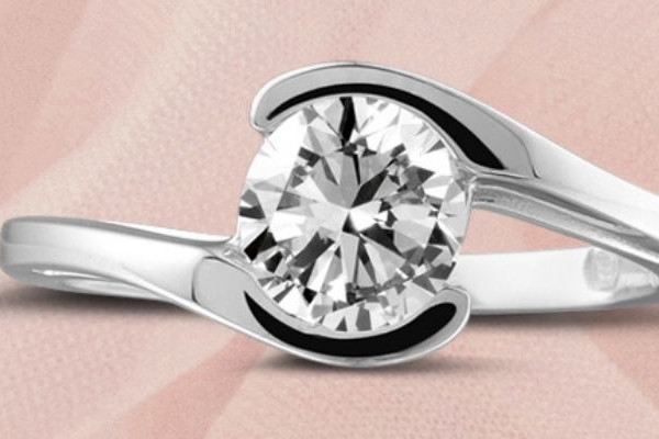 Ring with solitaire diamond in tension setting - BAUNAT