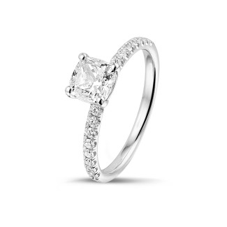 New Arrivals - 1.00 carat solitaire ring with a cushion diamond in white gold with side diamonds