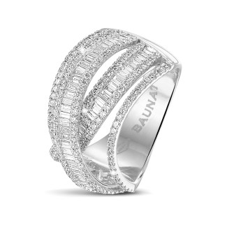 Rings - 1.50 carat ring in white gold with round and baguette diamonds