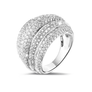 Rings - 4.30 carat ring in white gold with round diamonds