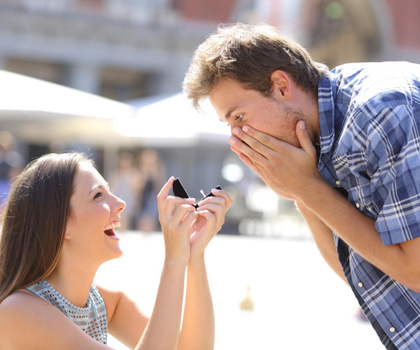Woman proposing to man