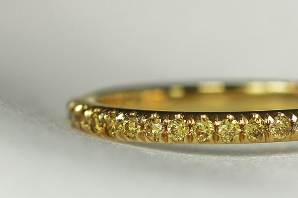 Yellow diamonds ring