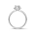 2.00Ct halo ring in white gold with oval diamond
