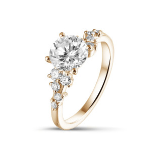1.00 carat solitaire cluster ring in red gold with a round diamond