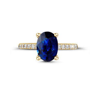 Rings - Ring in yellow gold with oval sapphire and side diamonds