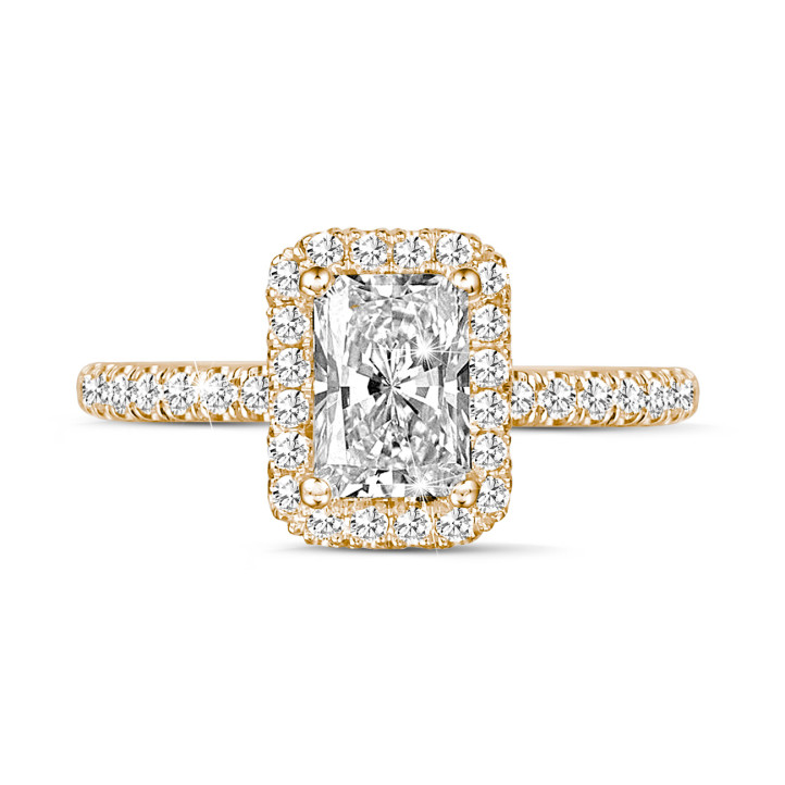 2.00 carat solitaire halo ring with a radiant cut diamond in red gold with round diamonds