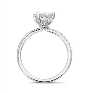 Fancy shape jewellery - 1.50 carat solitaire ring with a princess diamond and hidden halo in white gold