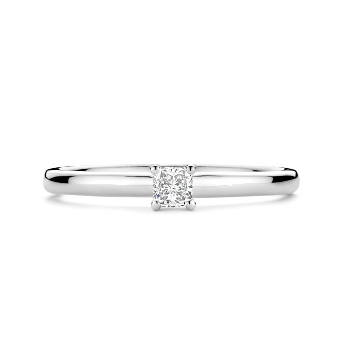 0.15 carat solitaire ring with a cushion cut diamond in white gold
