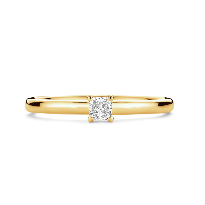 0.15 carat solitaire ring with a cushion cut diamond in yellow gold