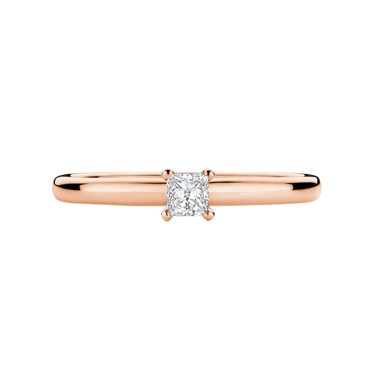 0.15 carat solitaire ring with a princess cut diamond in red gold