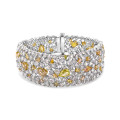 One of a kind - 25.63 carat gradient bracelet in yellow and white gold