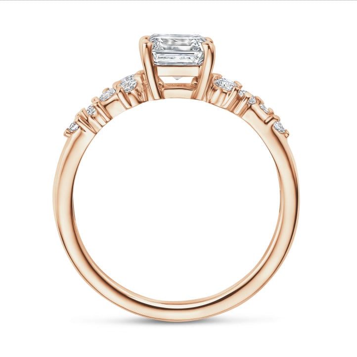 1.50 carat solitaire cluster ring in red gold with an asscher cut diamond
