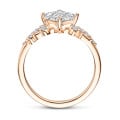1.00 carat solitaire cluster ring in red gold with a princess cut diamond