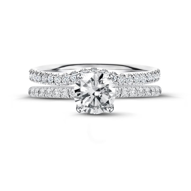 2.00 carat solitaire ring in white gold with side diamonds