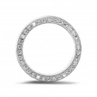 Men's rings - 0.70 carat eternity ring in white gold with small round diamonds on the side