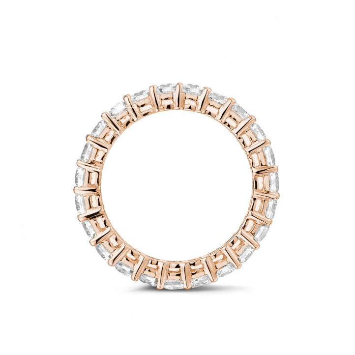2.30 carat diamond eternity ring in red gold