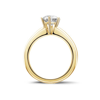 Engagement - 1.00 carat solitaire diamond ring in yellow gold with six prongs