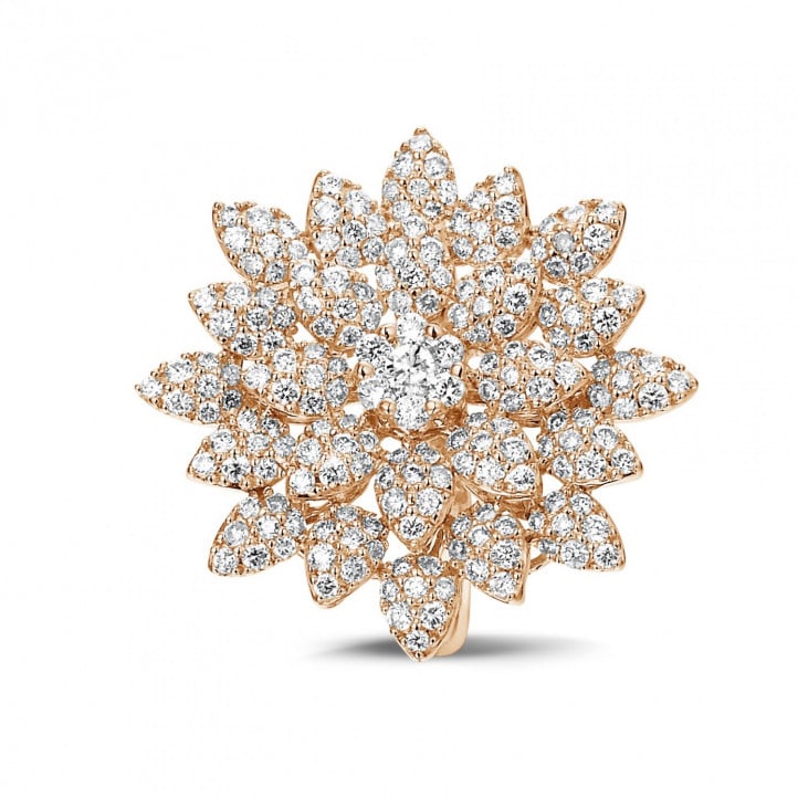 1.35 carat diamond flower ring in red gold