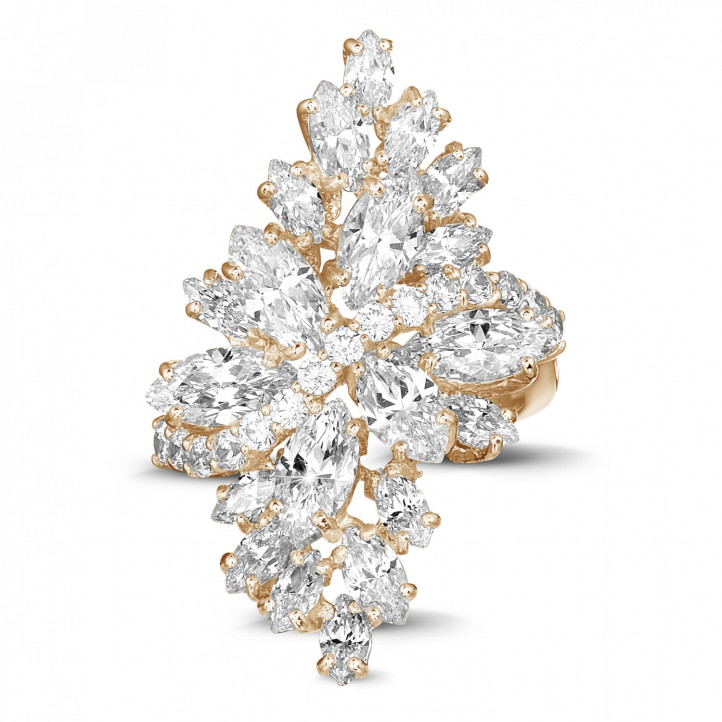 6.00 carat ring in red gold with marquise and round diamonds