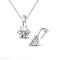 0.75 carat white golden solitaire pendant with round diamond