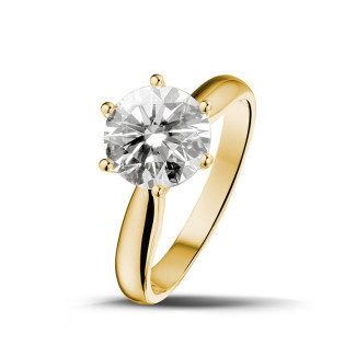 Engagement - 2.00 carat solitaire diamond ring in yellow gold