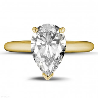 Rings - 3.00 carat solitaire ring in yellow gold with pear shaped diamond