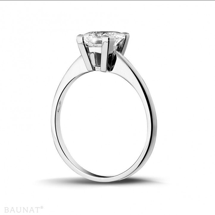 1.50 carat solitaire ring in platinum with princess diamond