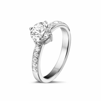 鑽石戒指 - 1.00克拉鉑金單鑽戒指- 戒圈密鑲小圓鑽