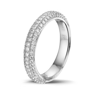 金戒指 - 0.65克拉白金密鑲鑽石戒指(半環鑲鑽)