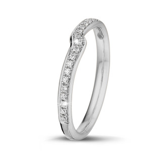 經典婚戒 - 0.20 克拉弧形白金密鑲鑽石戒指(半環鑲鑽)