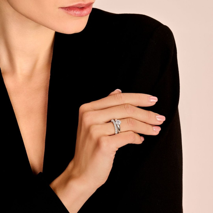 1.25克拉6爪黃金單鑽戒指