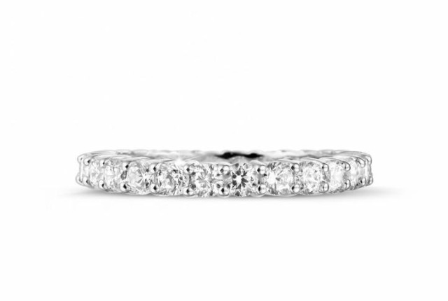 Ring with pavé setting from BAUNAT