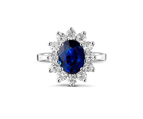 Exclusive Engagement Ring with sapphire from BAUNAT 