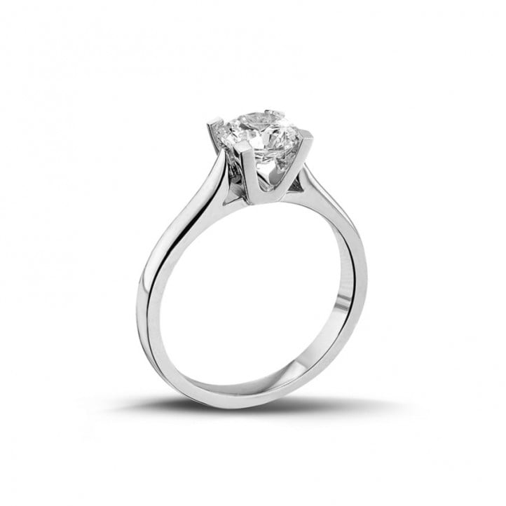 0.90克拉鉑金單鑽戒指