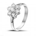 Anello con diamante da 1,00 carati in platino