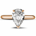 Anello solitario da 2,00 carati in oro rosso con diamante a forma di pera