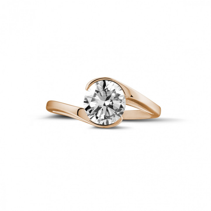 Anello solitario con diamante da 1,25 carati in oro rosso
