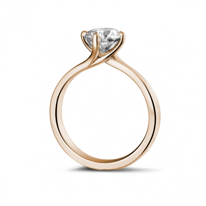 Anello solitario con diamante da 1,25 carati in oro rosso