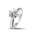 Anello solitario con diamante da 2,00 carati in platino