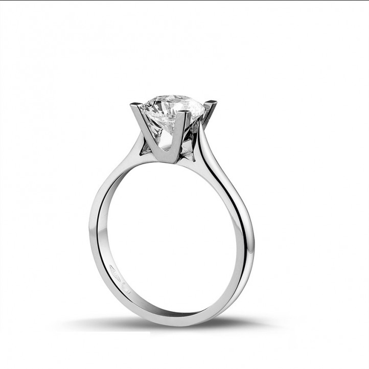 Anello solitario con diamante da 1,25 carati in oro bianco