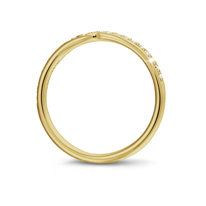 Anello eternity con diamanti curvi da 0,20 carati (mezzo giro) in oro giallo