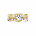 Anello eternity con diamanti curvi da 0,20 carati (mezzo giro) in oro giallo
