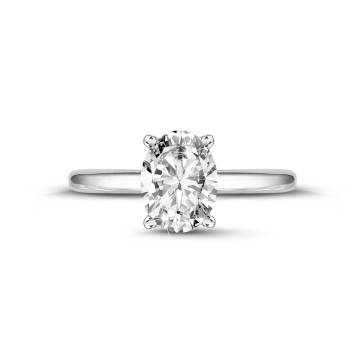 Anello solitario da 1,00 ct in oro bianco con diamante ovale